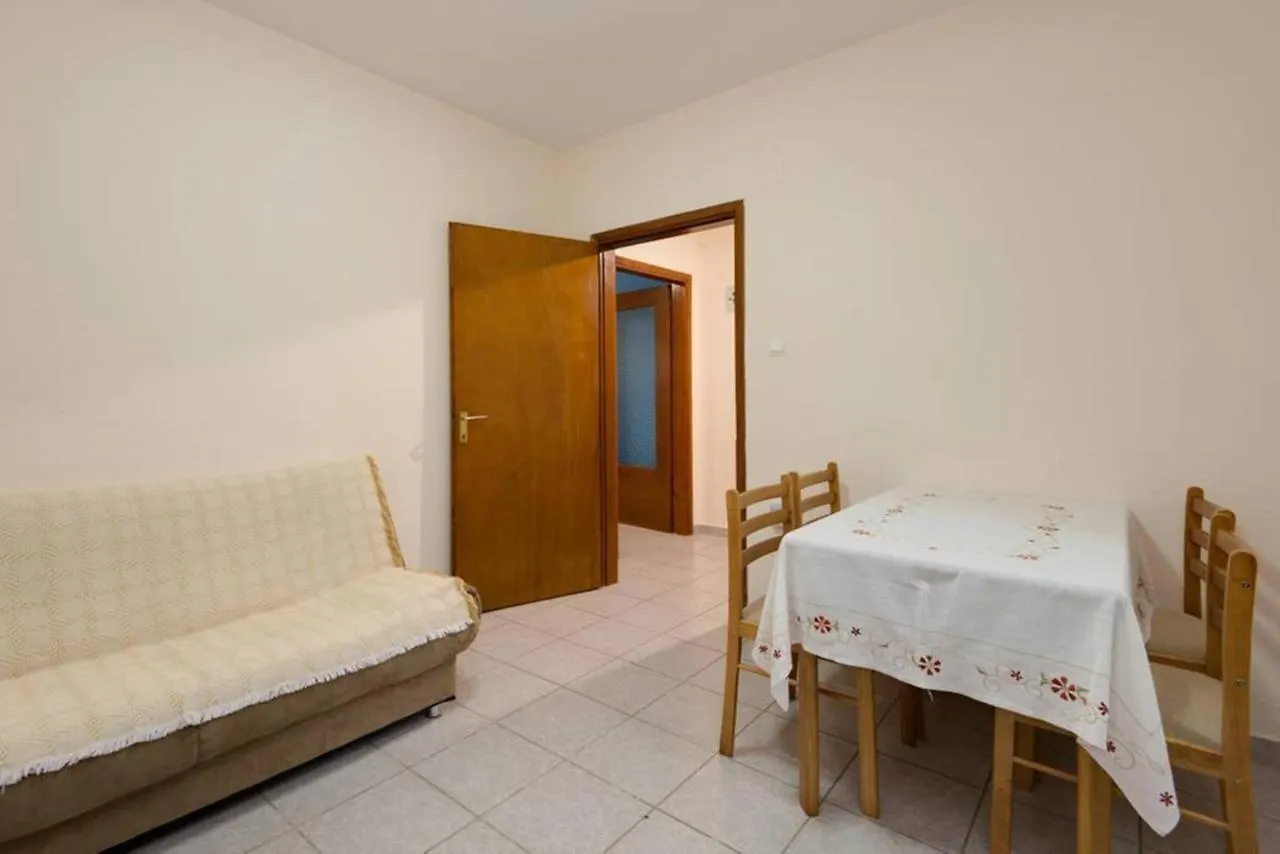Independent Apartment In Pylaia. 塞萨洛尼基